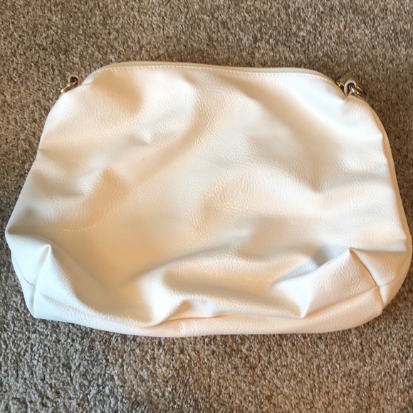 Cream tote with removeable insert and wristlet - Picture 8 of 9